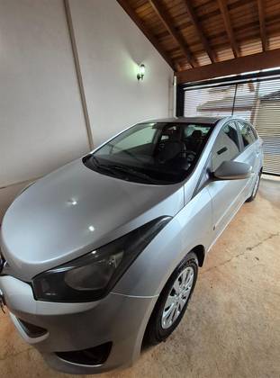 HYUNDAI HB20S 1.6 COMFORT PLUS 16V FLEX 4P MANUAL